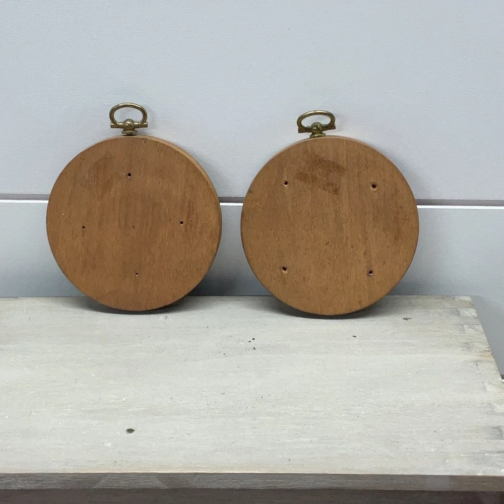 Vintage Currier and Ives Style Miniature Round Wood Wall Plaques Set of 2 4in